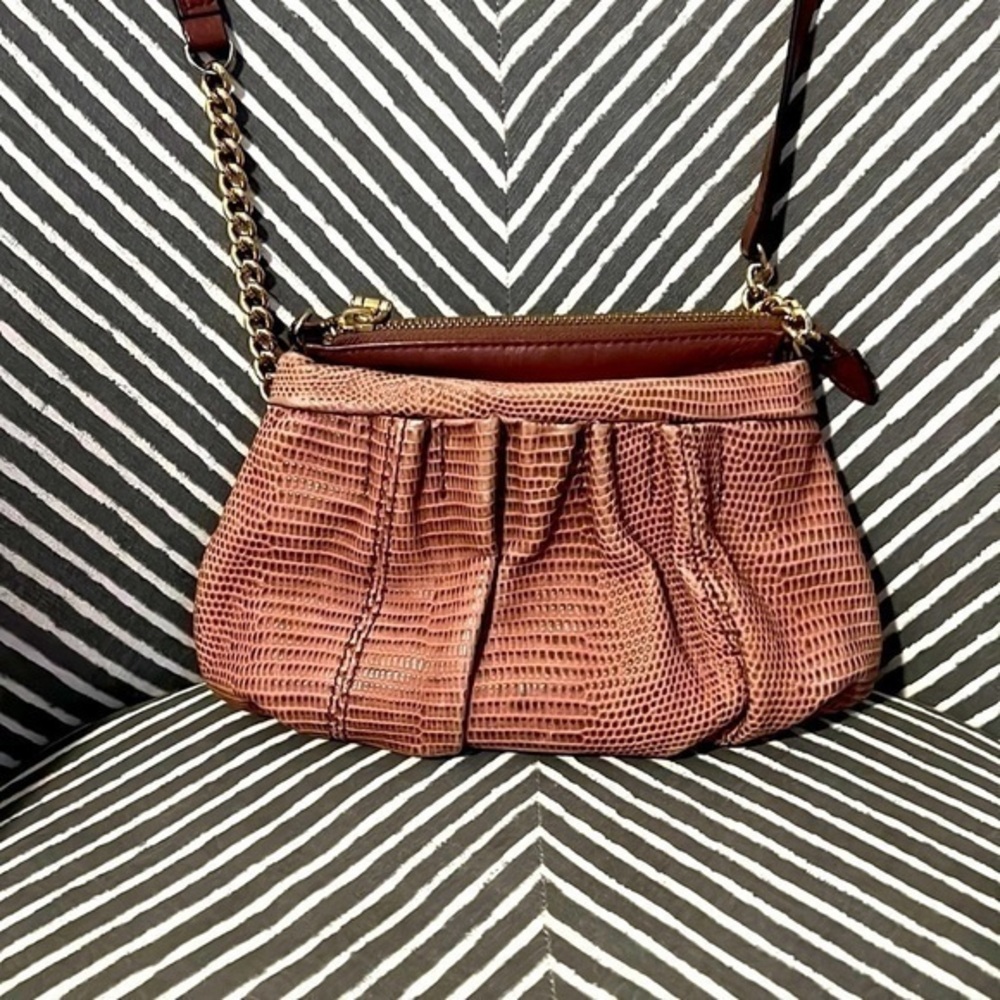 Bag booked Plase don’t buy.